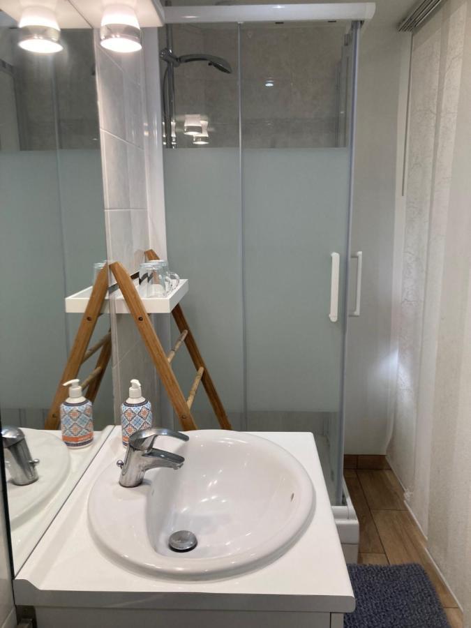 Suite Avec Terrasse Et Jardin Aux Portes De Paris Pavillons-sous-Bois Екстериор снимка